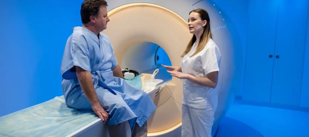 Как сканирует МРТ в Киеве в клинике Док Лайф Осокорки Левый берег Киев. Позянки